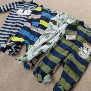 Lot of 4 Mixed Brand Baby Boy 3 Months Fleece Sleepers Pajamas One Piece Zip